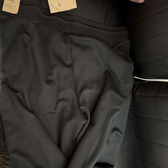 Nike Therma-FIT - Picture 3 of 16